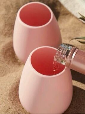 Odeme Pink Silicone Wine Glasses 🍾🥂